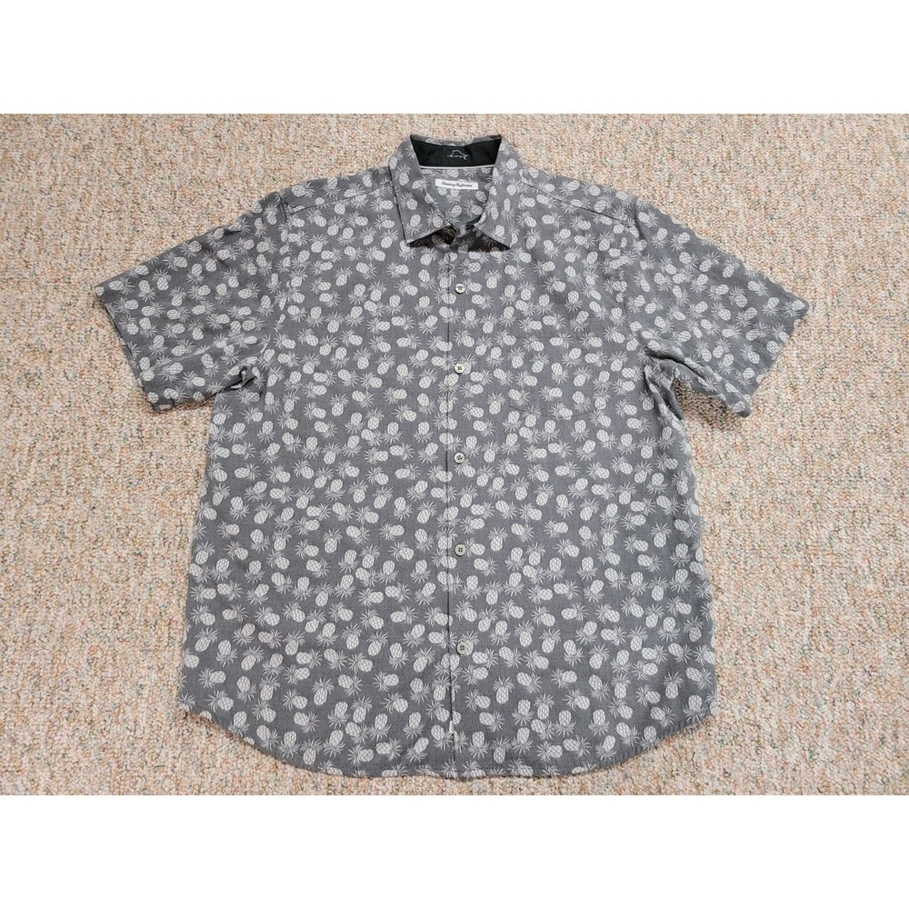Tommy Bahama Shirt Mens XL Gray White Pineapple Print Hawaiian Aloha Camp Casual